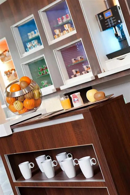**** Hotel Novotel Suites Den Haag City Nederland