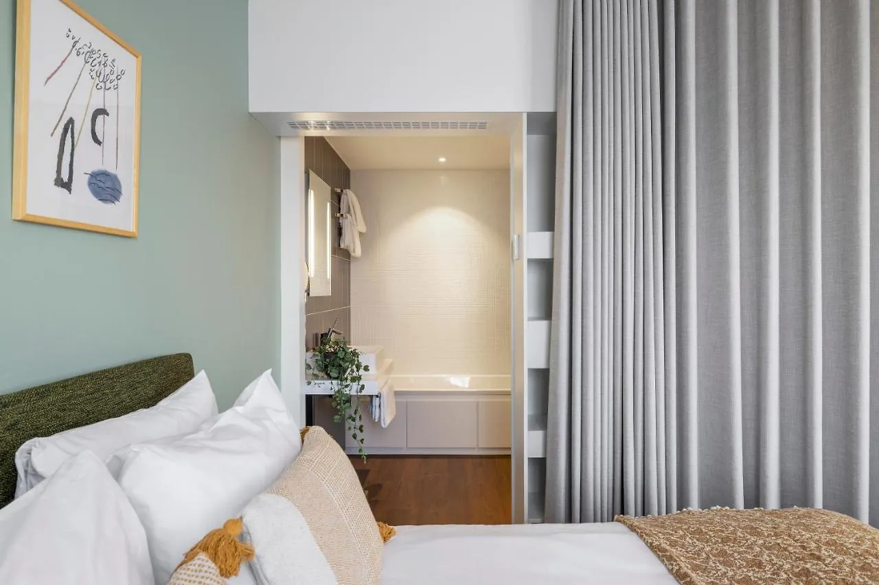 **** Hotel Novotel Suites Den Haag City Nederland