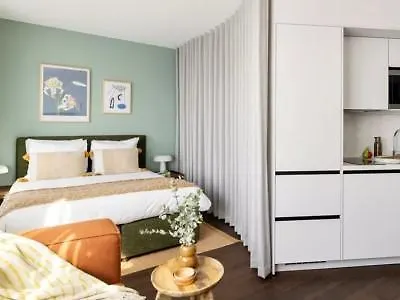 Novotel Suites Den Haag City Hotel