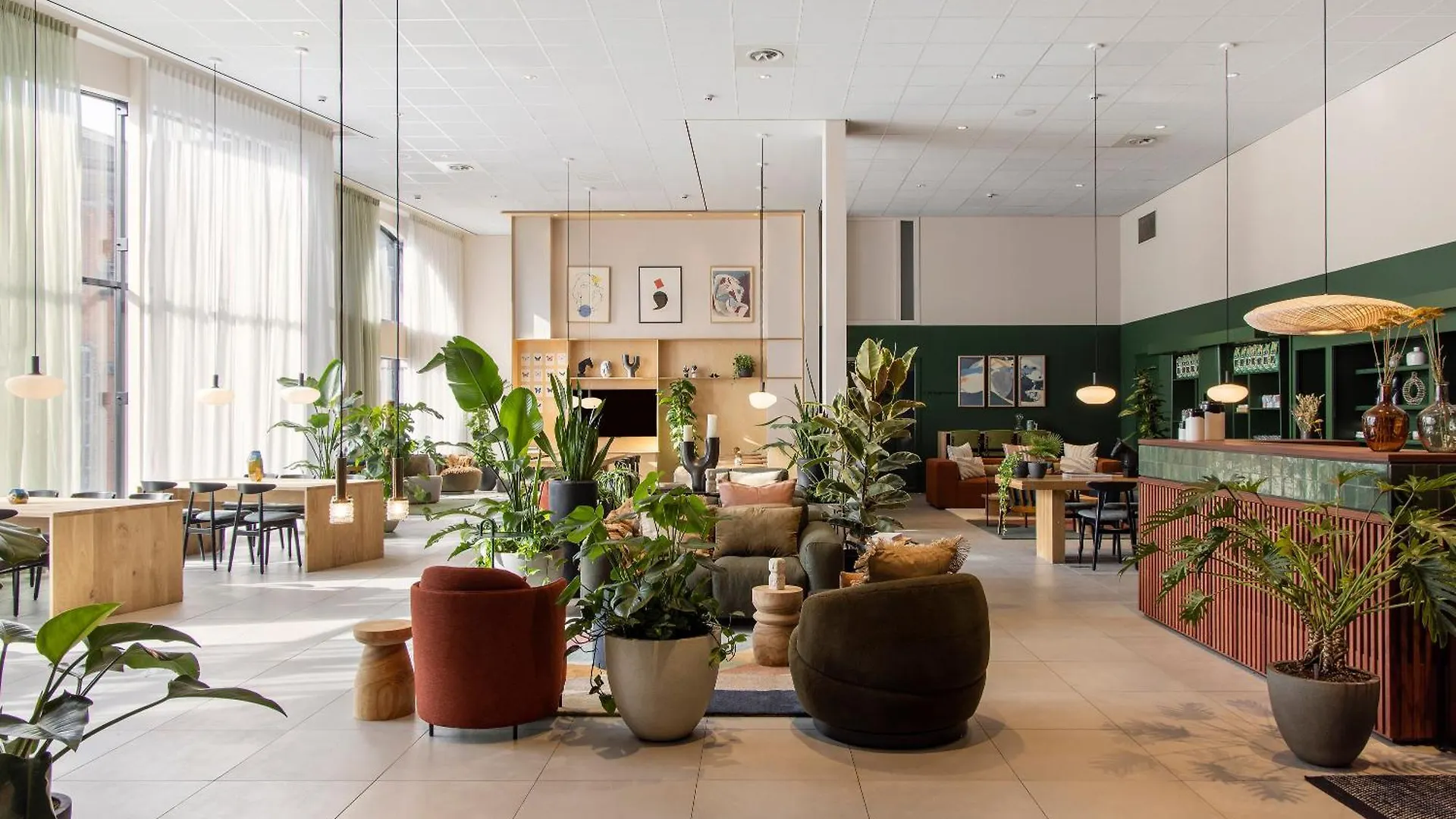 Novotel Suites Den Haag City Hotel